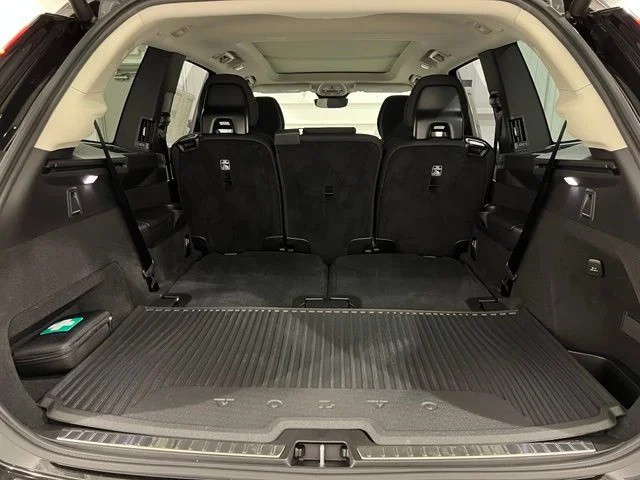 2026 Volvo XC90 Plus - Photo 21