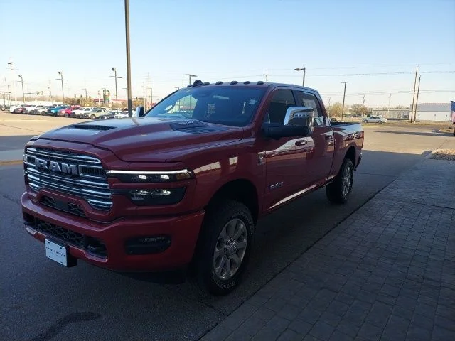 New 2026 Molten Red Pearl-Coat Exterior Paint RAM Laramie image 3
