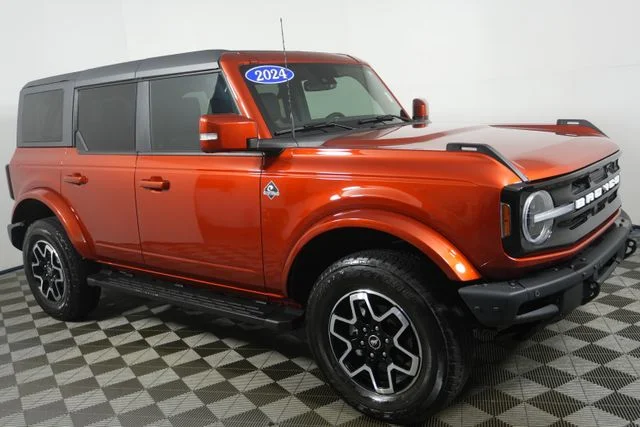 Certified Used 2024 Hot Pepper Red Metallic Tinted Clearcoat Ford Outer Banks image 1