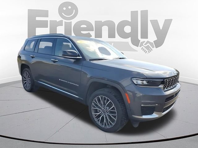 Used 2024 Gray Jeep Summit image 7