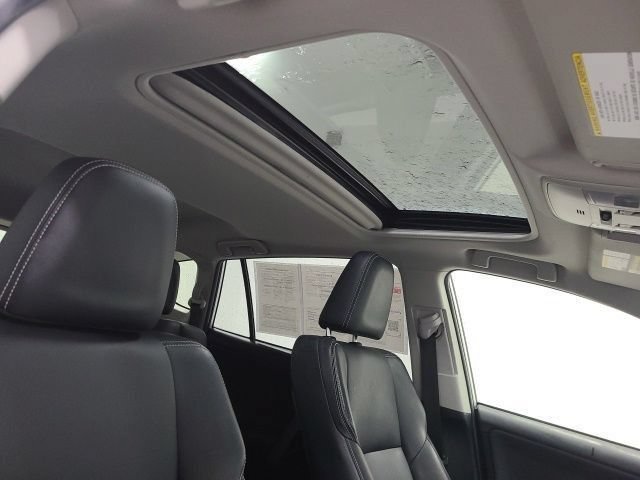 Used 2016 Classic Silver Metallic Toyota Limited image 5