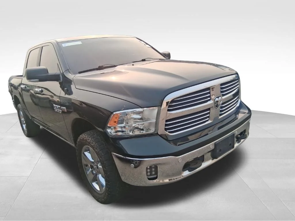 Used 2015 Black Ram Big Horn image 13