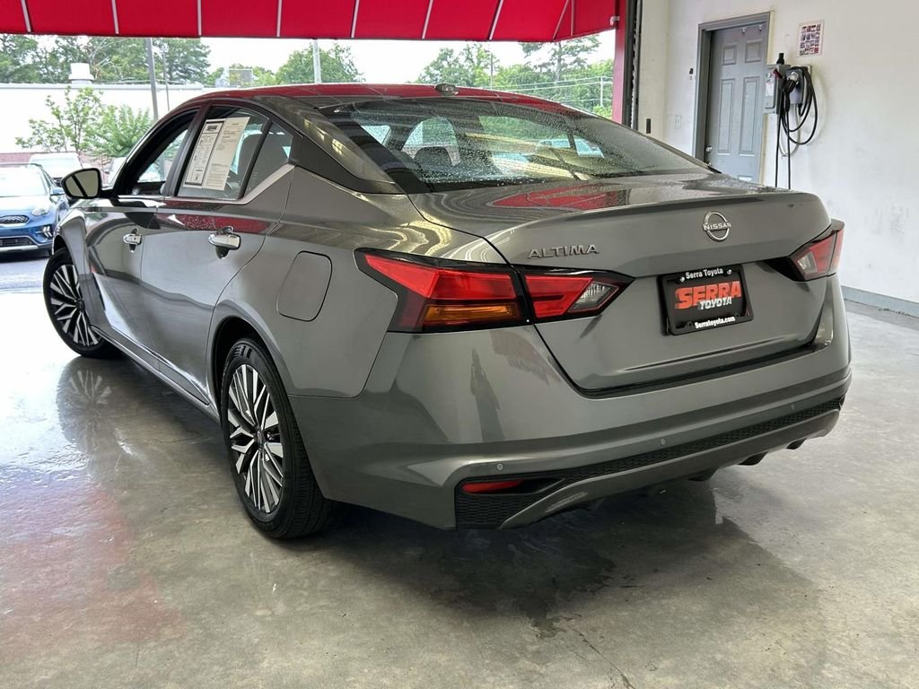 Used 2025 Gray Nissan 2.5 SV image 5