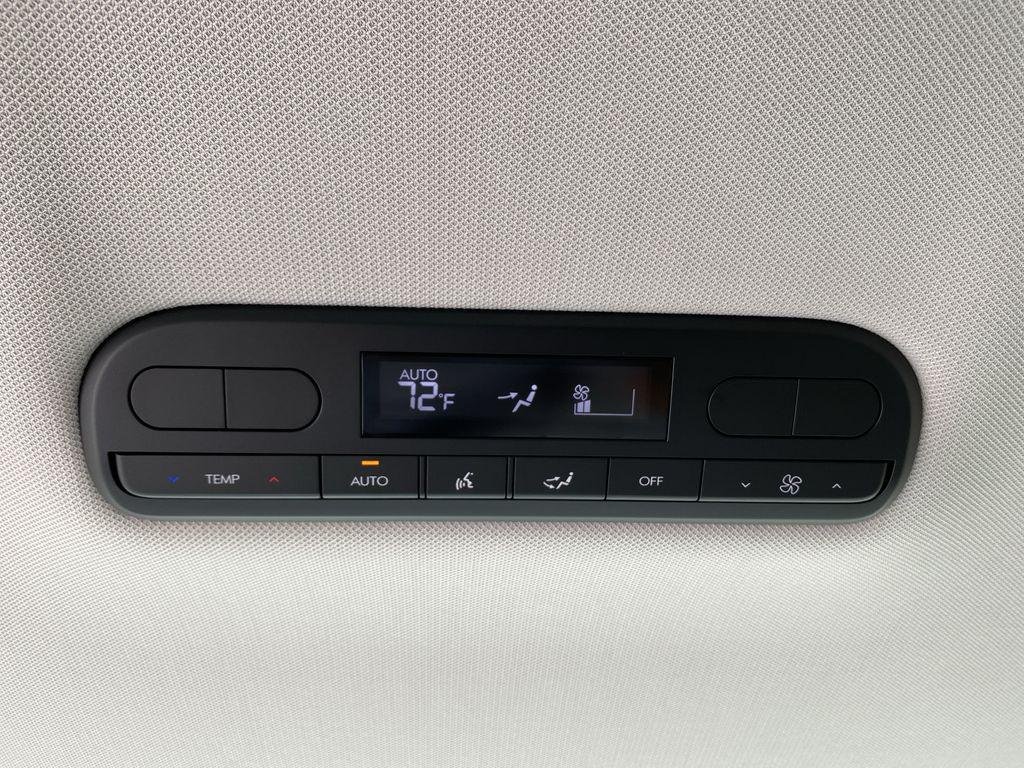 New 2026 Pacific Sapphire Hyundai Blue SEL 8P image 33