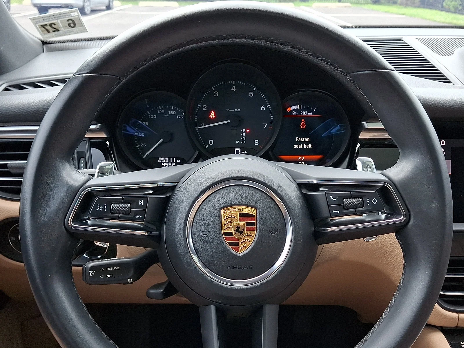 Used 2022 White   0Q Porsche  image 21