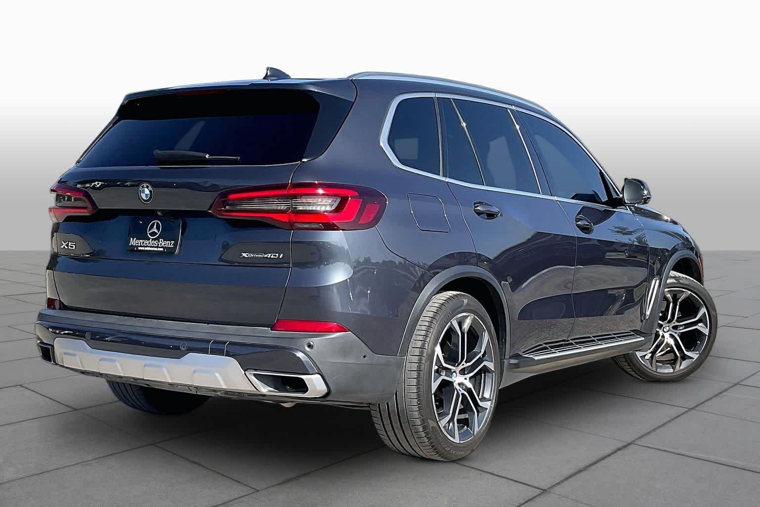 Used 2020 Arctic Gray Metallic BMW xDrive40i image 13