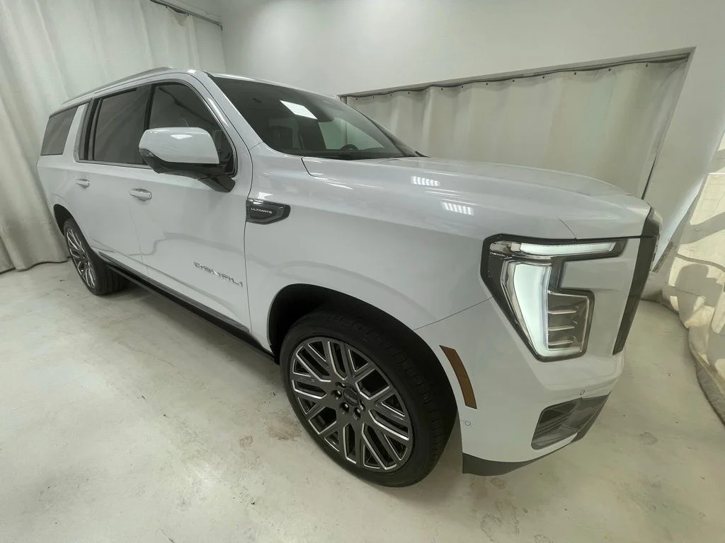 New 2026 White GMC Denali Ultimate image 3