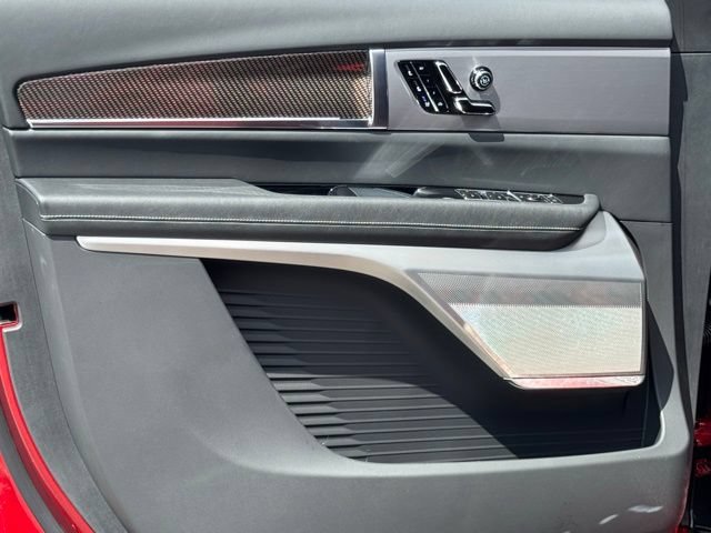 2026 Cadillac VISTIQ Sport - Photo 15
