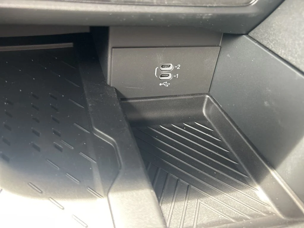 New 2027 Black Chrysler Limited image 28