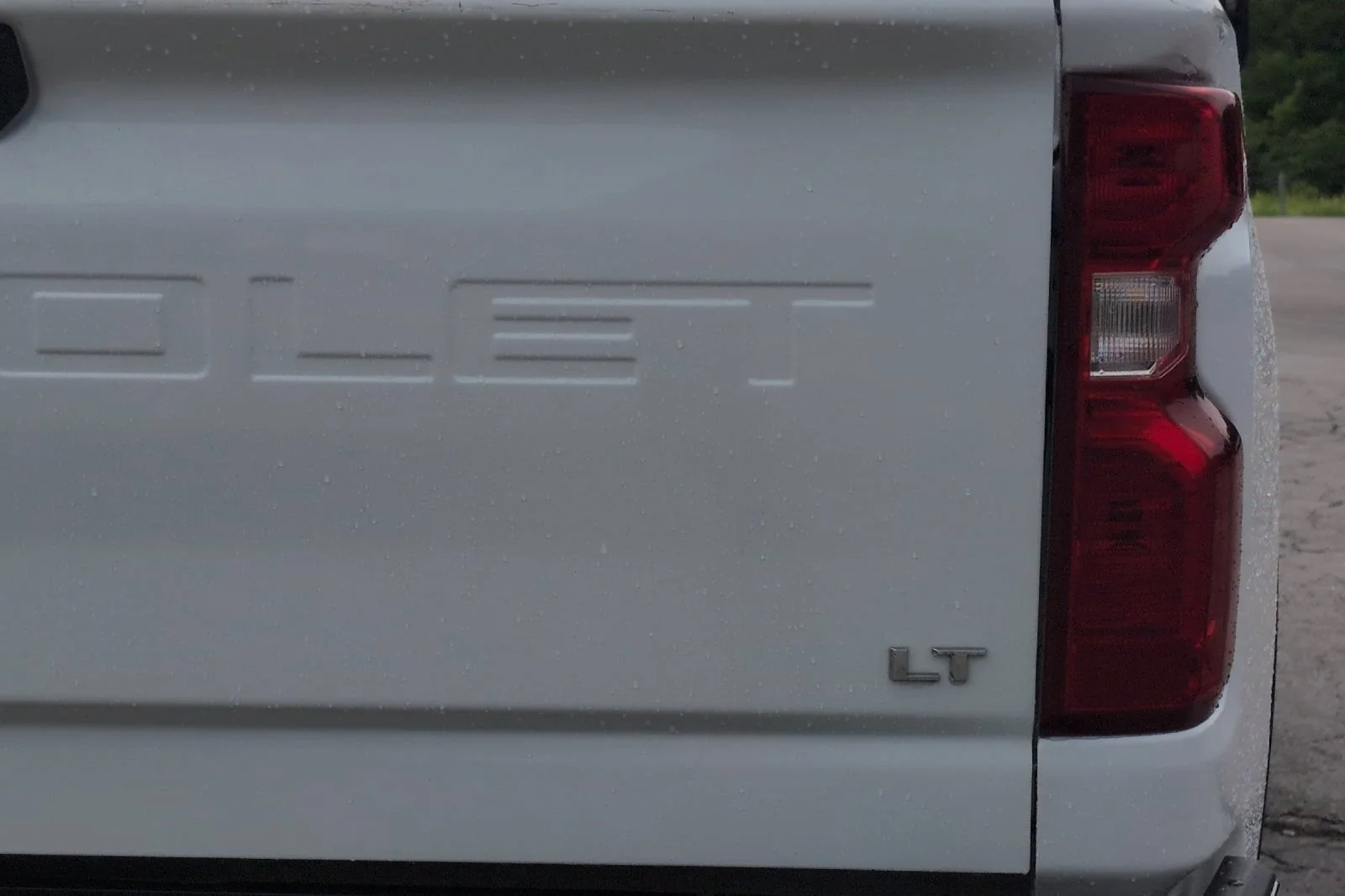 Used 2021 SUMMIT WHITE Chevrolet LT image 27