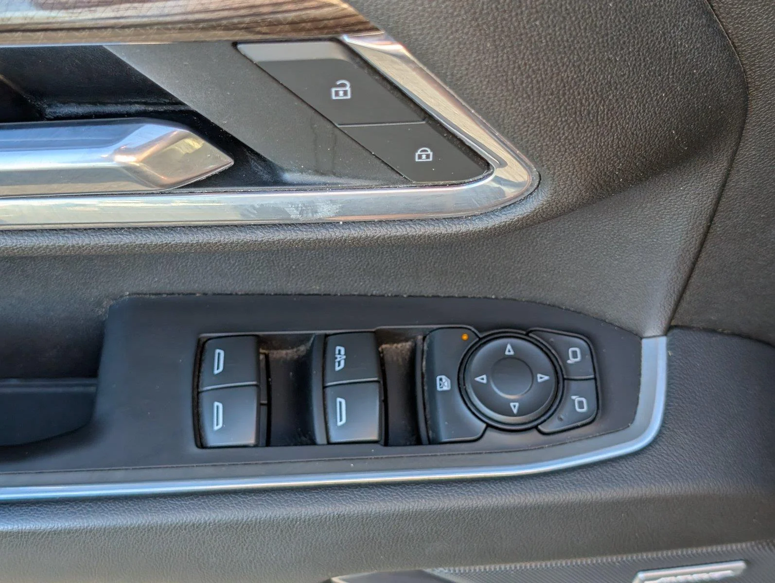 Used 2022 Sand Dune Metallic Chevrolet LT Trail Boss image 19