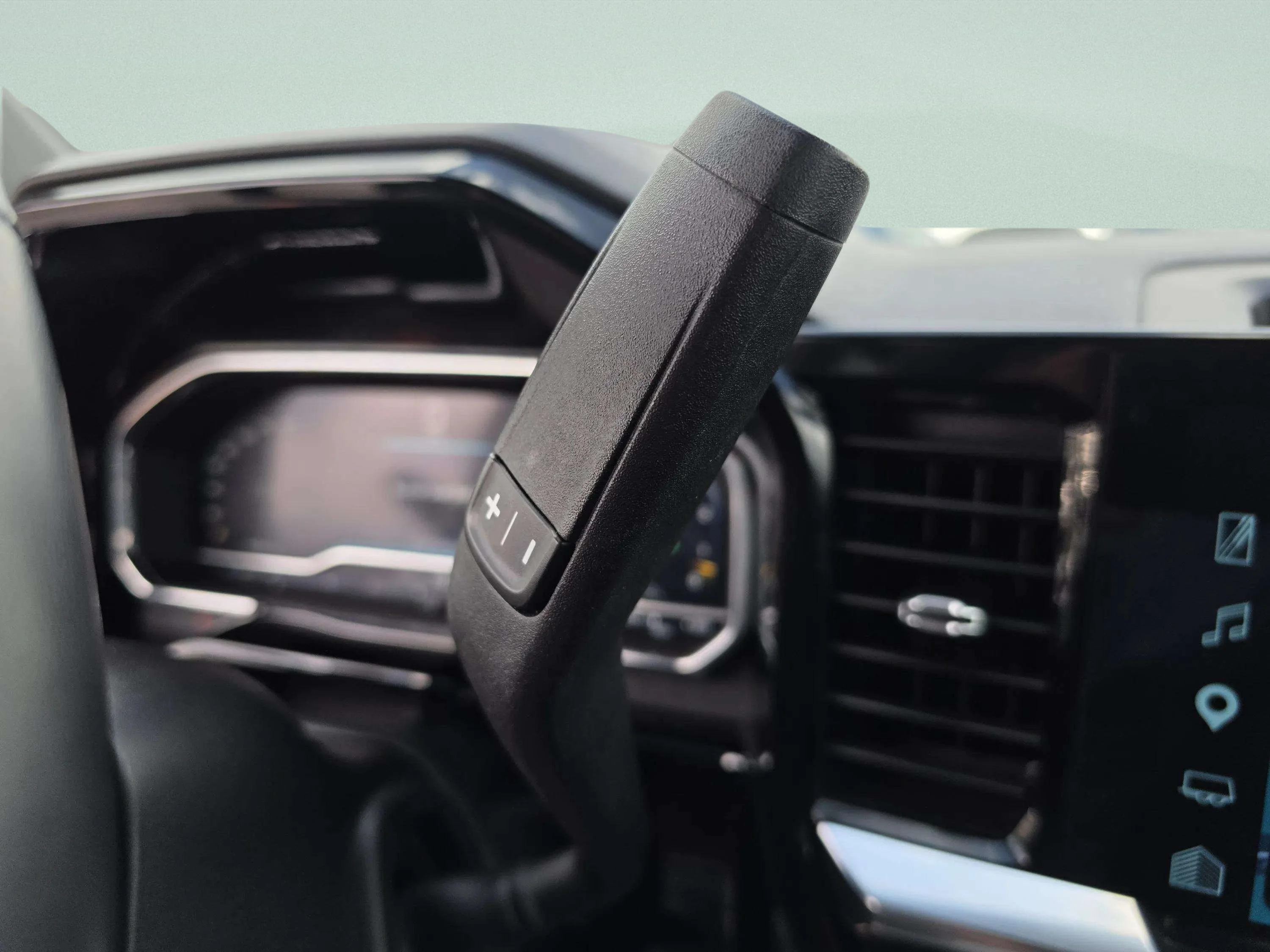 Used 2025 Black Chevrolet LT image 32
