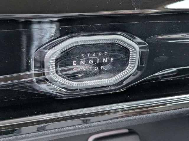 New 2027 White Jeep Limited image 26