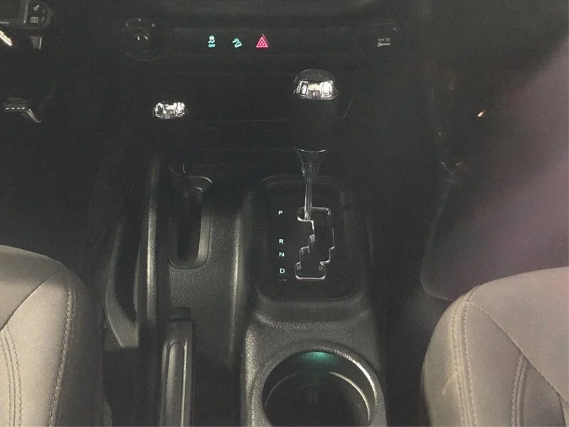 2017 Jeep Wrangler Unlimited Sport S - Photo 25