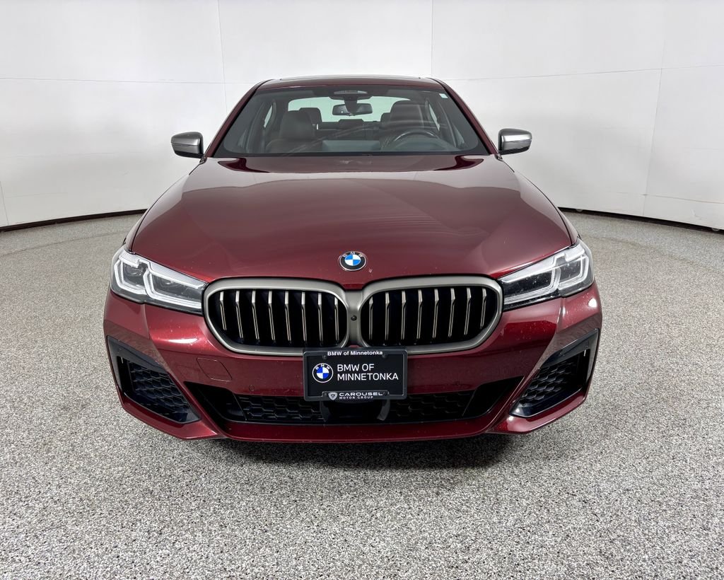 Used 2021 Aventurin Red Metallic BMW M550i xDrive image 3