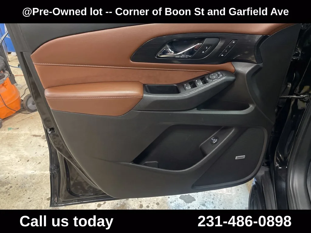 Used 2019 Black Chevrolet High Country image 15