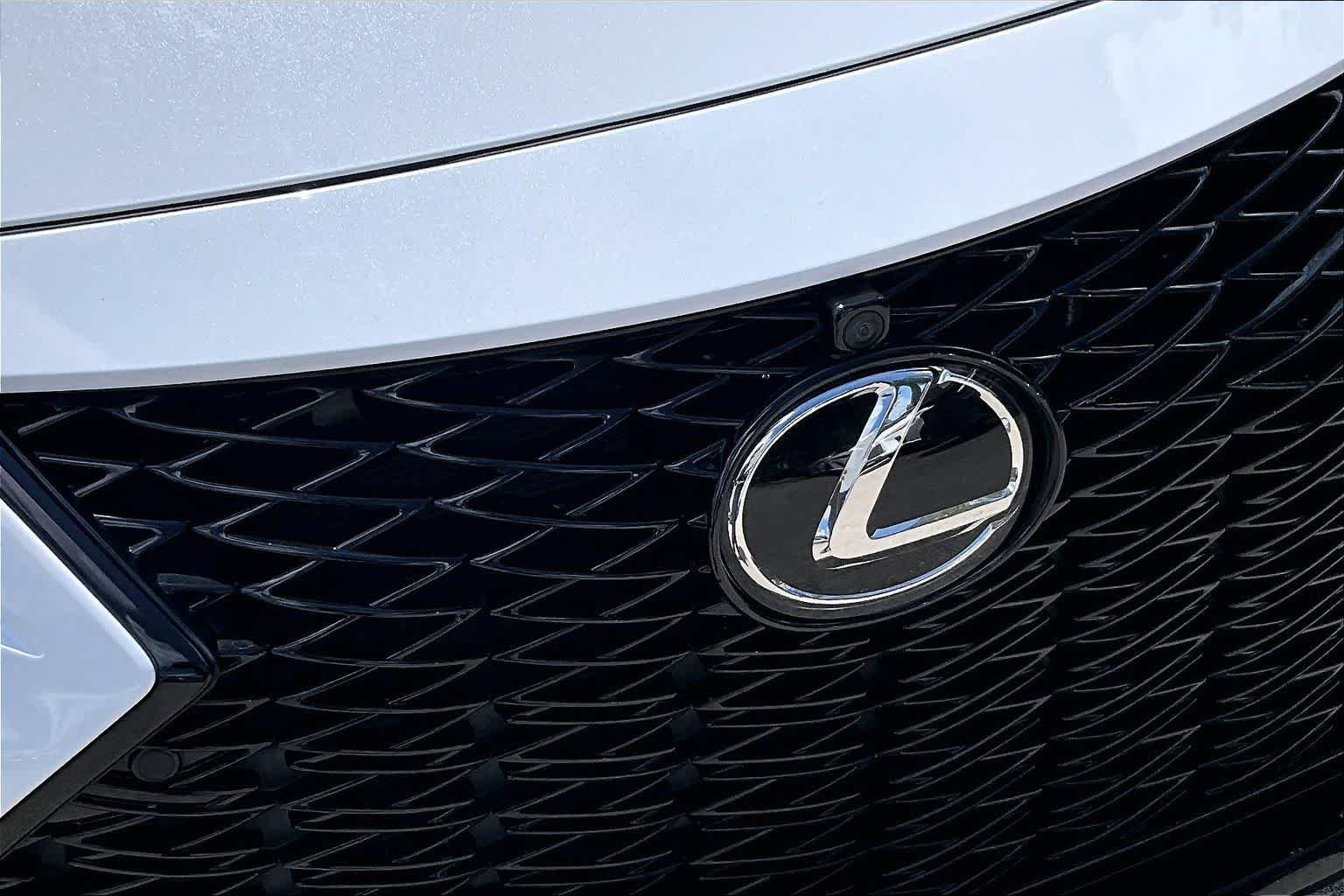 Used 2023 Ultra White Lexus F SPORT image 30