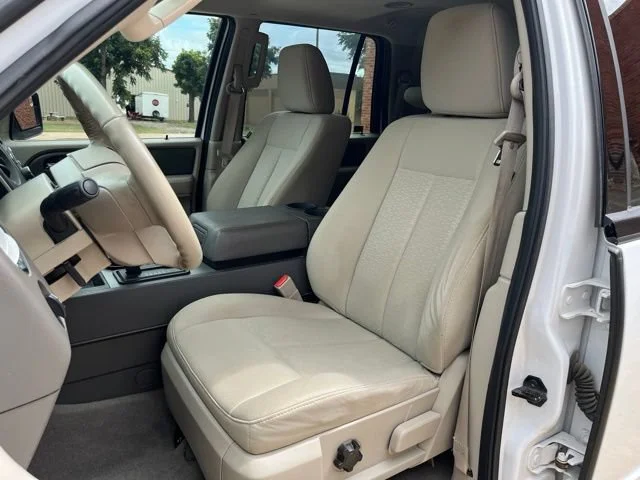Used 2012  Ford XLT image 16