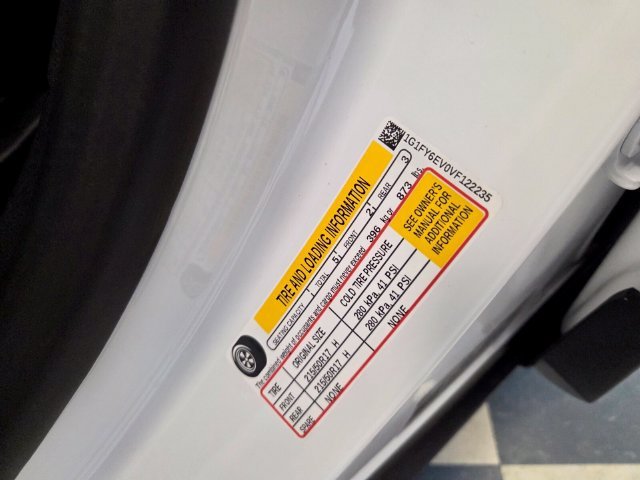 2027 Chevrolet Bolt LT - Photo 18
