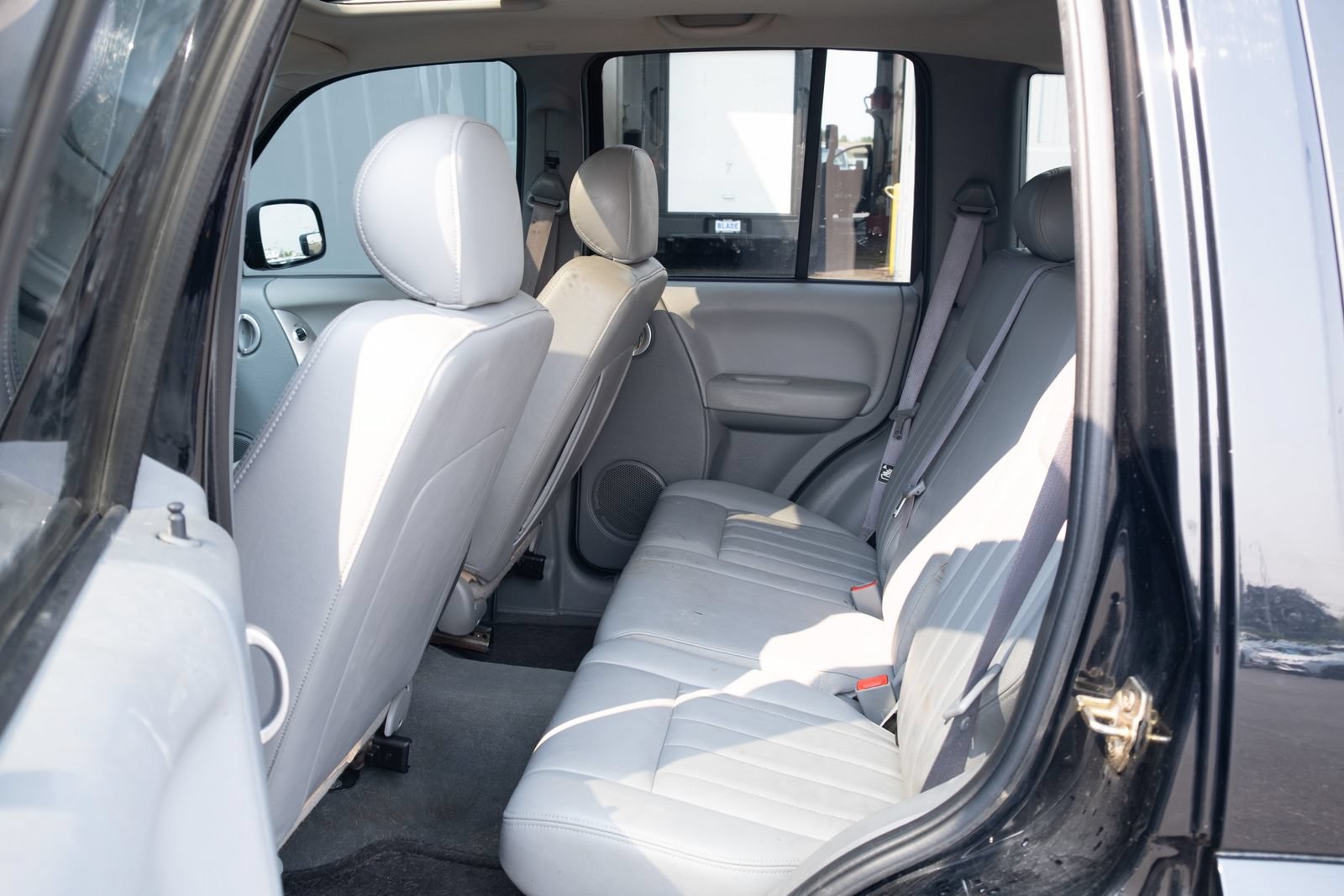Used 2006 Black Jeep Limited image 4