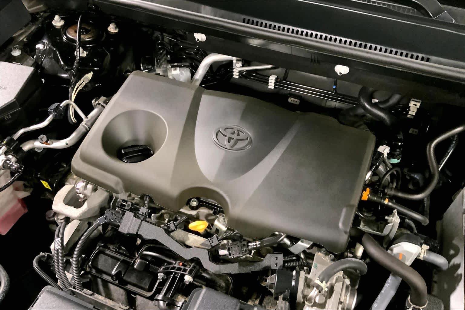 Used 2024 Midnight Black Metallic Toyota XLE image 33