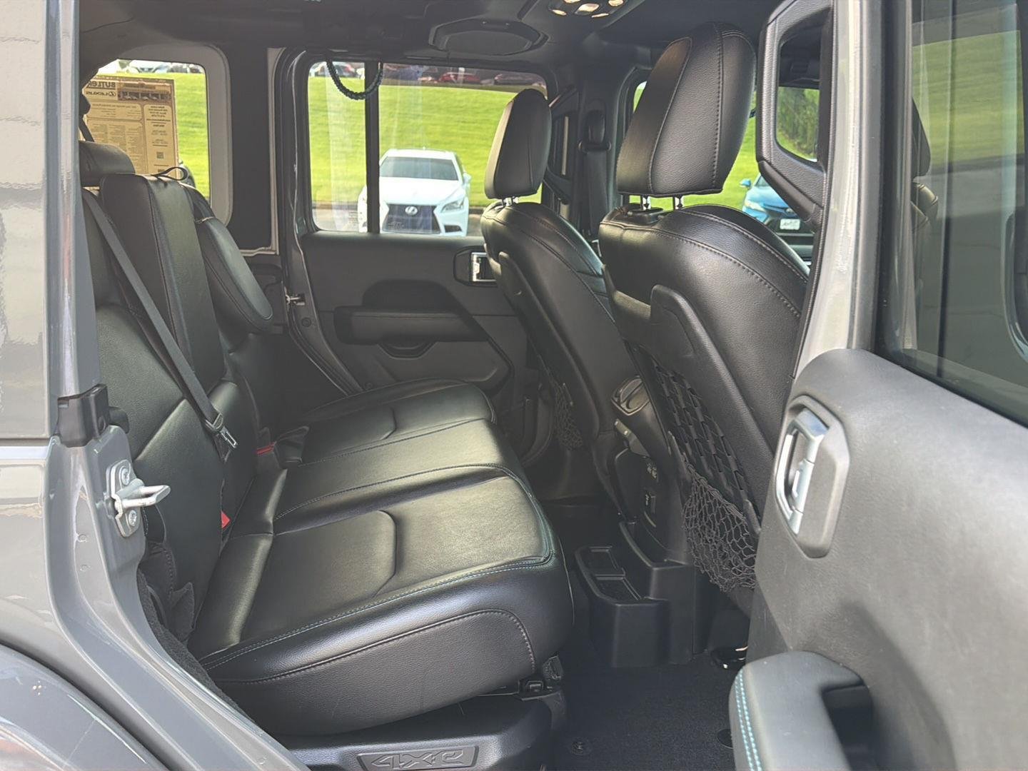 Used 2021 Sting-Gray Clearcoat Jeep Unlimited Rubicon image 12