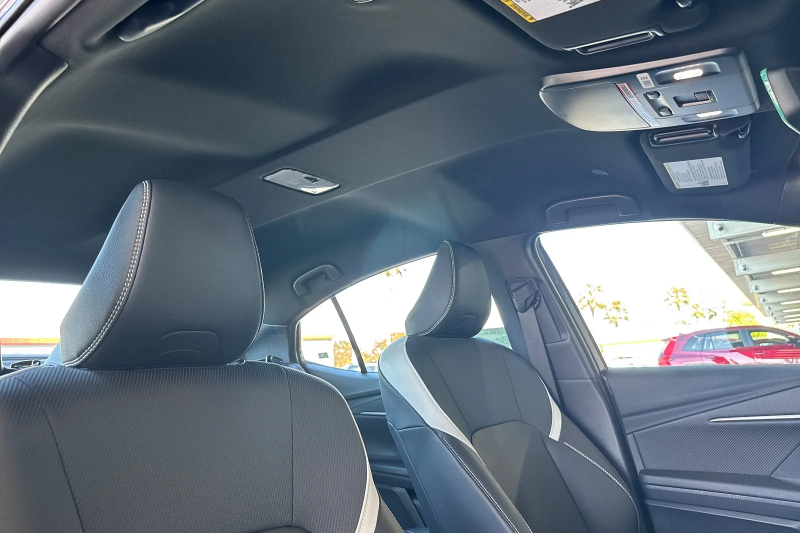 2026 Toyota Camry SE - Photo 15