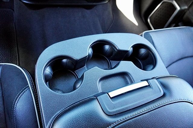 Used 2024 Silver Ram Laramie image 32