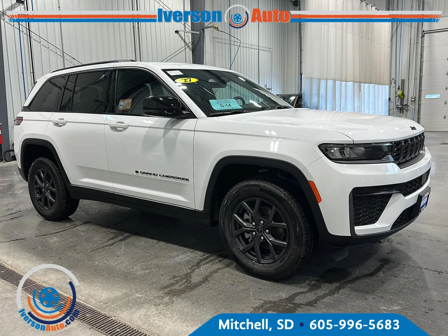 2027 Jeep Grand Cherokee Laredo