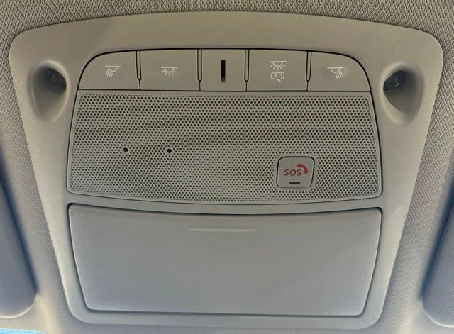 Used 2020 Green Nissan SL image 35