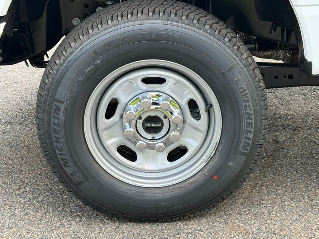 New 2026 Oxford White Ford F-250® XL image 20