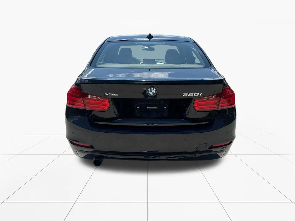 Used 2015 Jet Black BMW 320i xDrive image 7