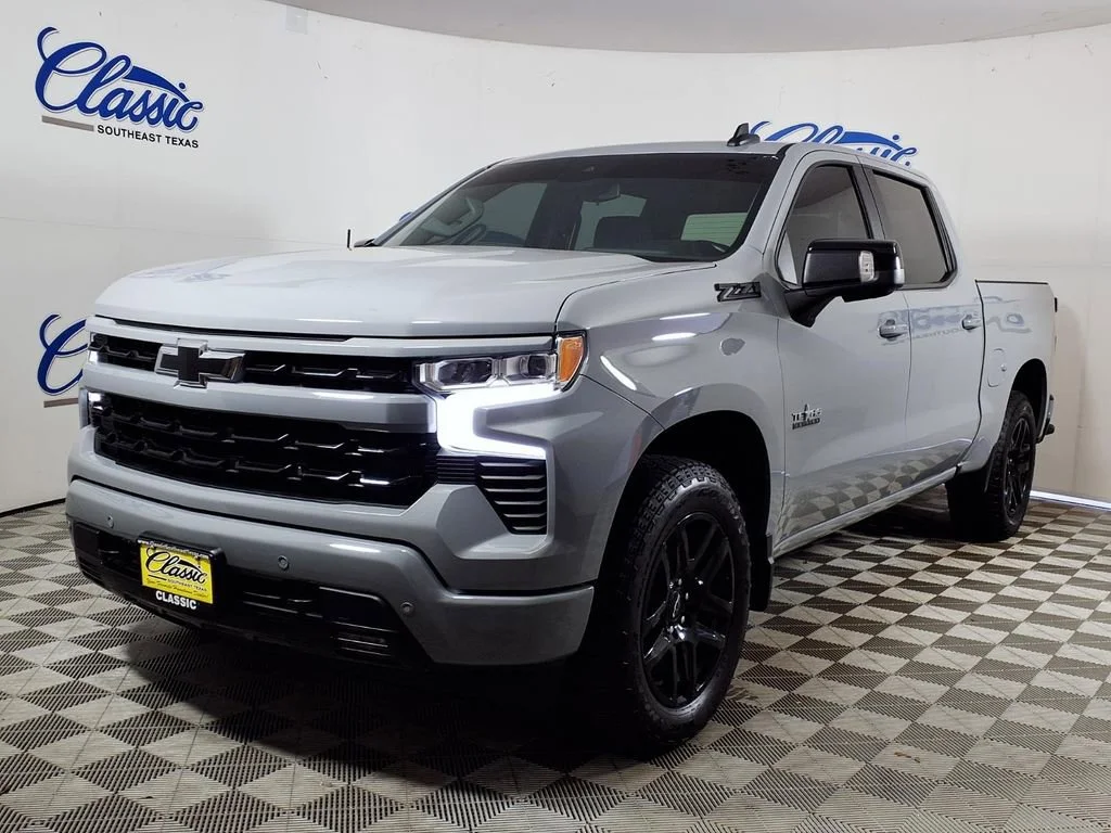 Used 2025 Slate Gray Metallic Chevrolet RST image 6