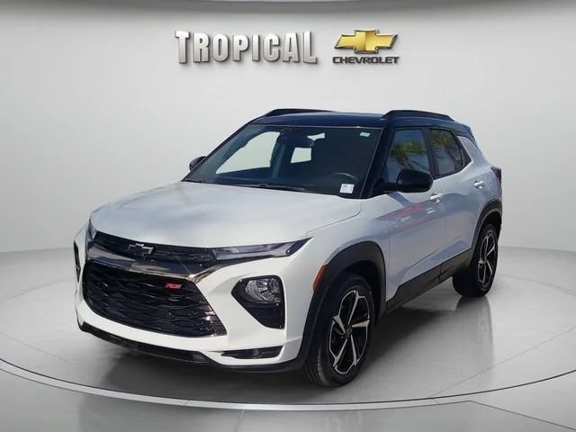 Used 2023 Summit White Chevrolet RS image 1