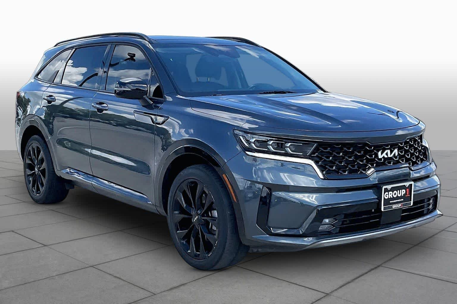 Used 2023 Gravity Grey Kia SX image 3