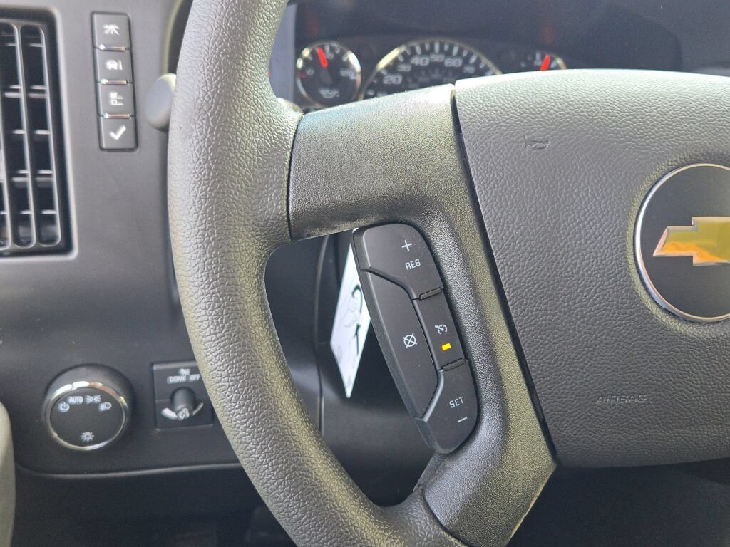 2026 Chevrolet Express Cargo Work Van - Photo 24