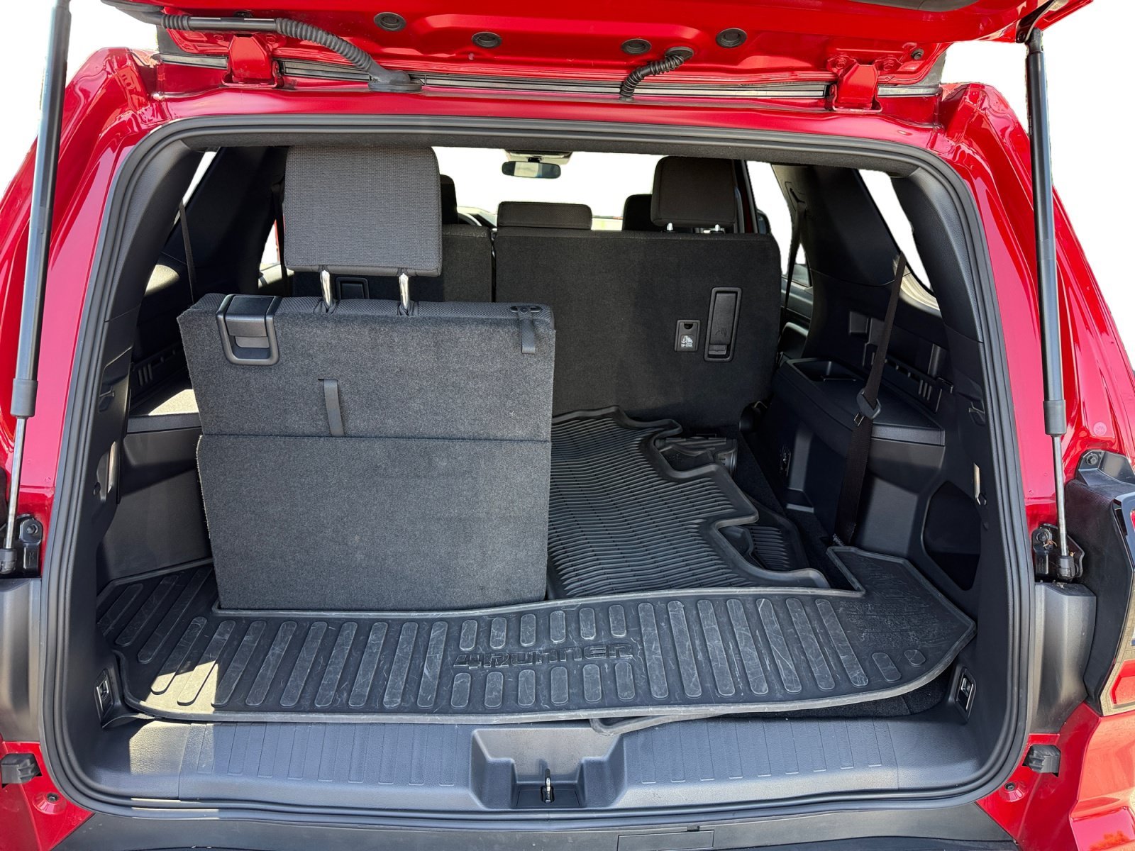 Used 2025 Red Toyota SR5 image 17