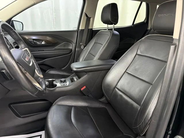 Used 2018 Black GMC Denali image 9