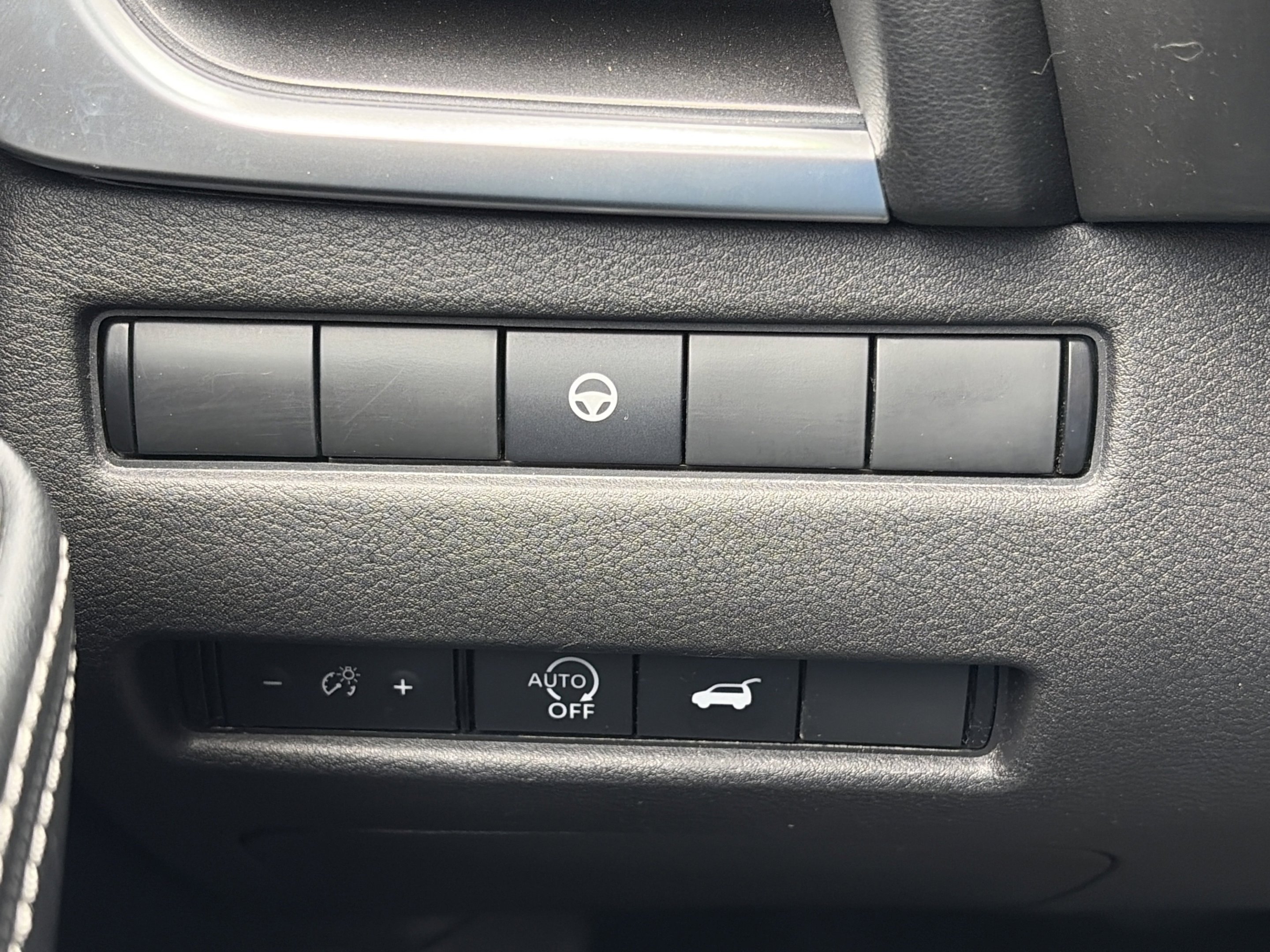 Used 2024 Gun Metallic Nissan SV image 19