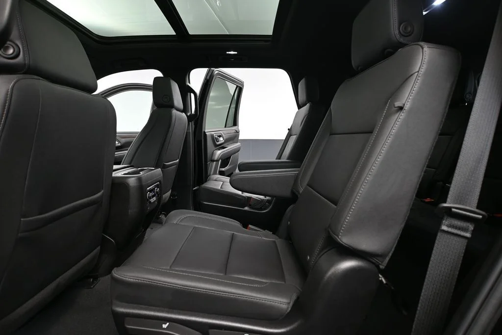 Used 2024 Black Chevrolet Z71 image 33