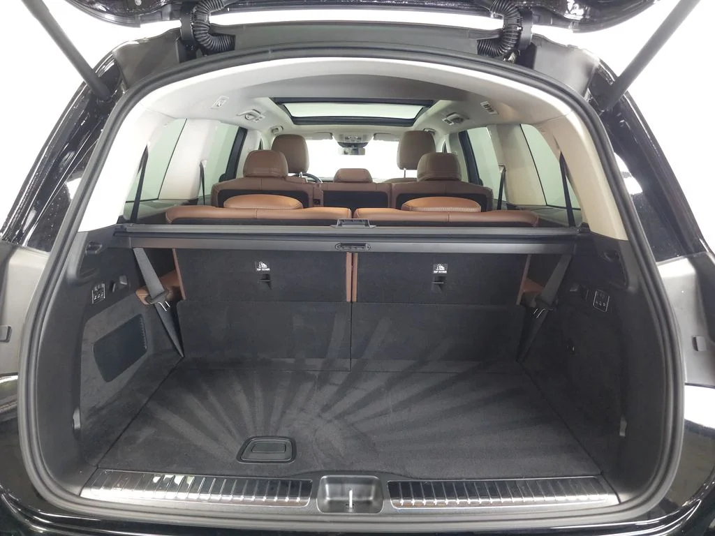 Used 2026 Black Mercedes-Benz GLS 450 image 32