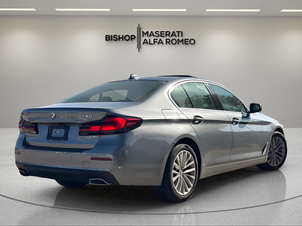 Used 2023 Gray BMW 530i image 4