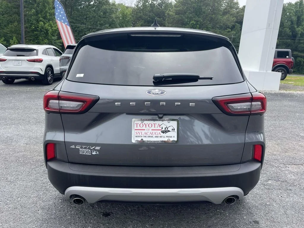 Used 2026 CARBONIZED GRAY METALLIC Ford Active image 3