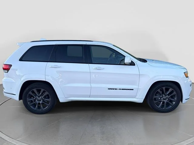 Used 2018 White Jeep Overland image 7