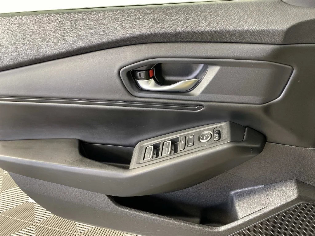 Used 2024 Solar Silver Metallic Honda EX image 24