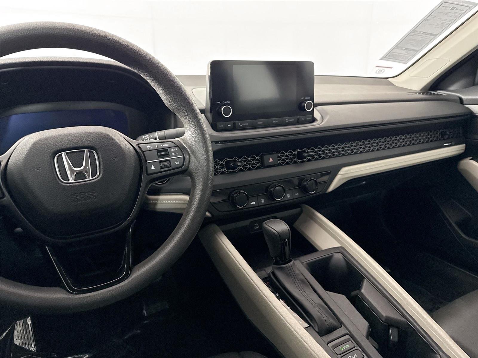 Used 2023 Platinum White Pearl Honda LX image 29