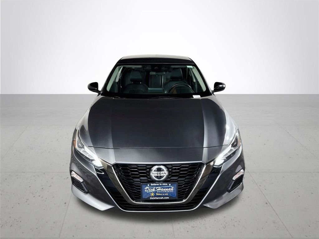 Used 2020 Gun Metallic Nissan 2.5 SR image 3