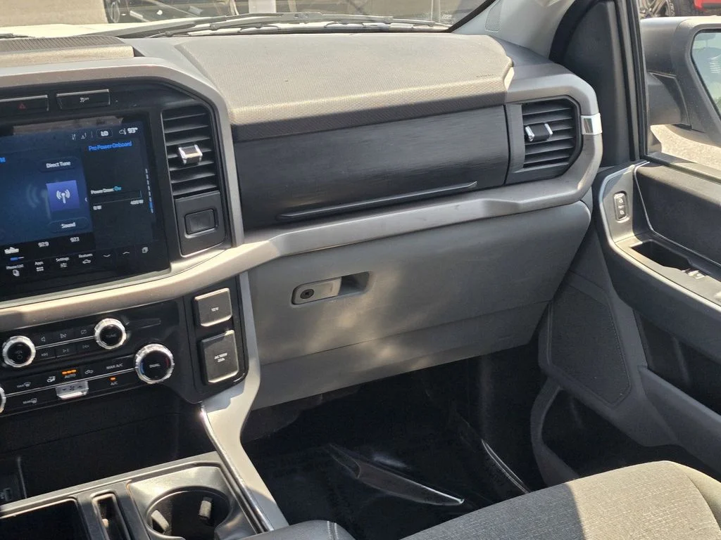 Used 2024 White Ford XLT image 18
