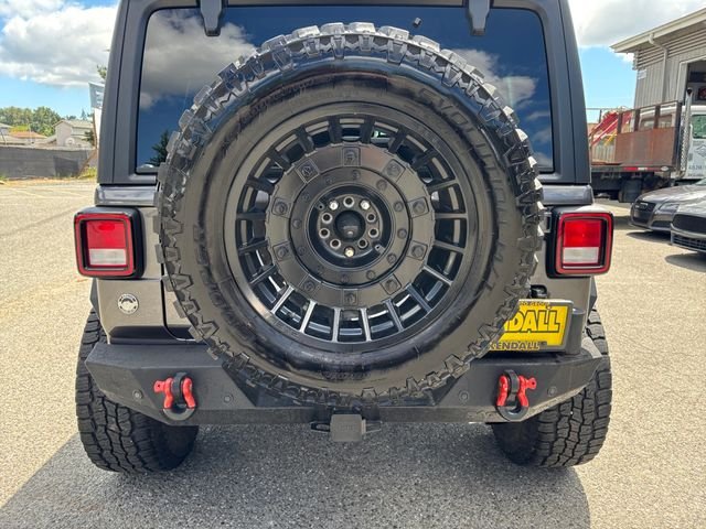 Used 2021 Crystal Metallic Jeep Unlimited Rubicon image 27