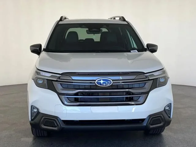 New 2026 CRYSTAL WHITE PEARL Subaru Limited Hybrid image 10